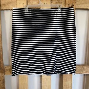 OLD NAVY black white striped pencil skirt size Xl